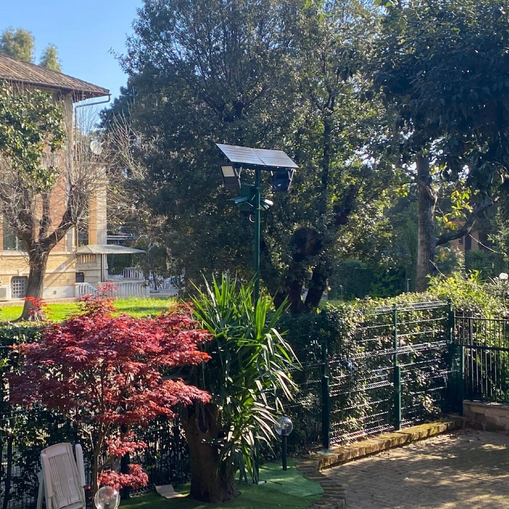 Faro Solare Led Potente Professionale 2480 Lumen con Illuminazione Programmabile - Image 5