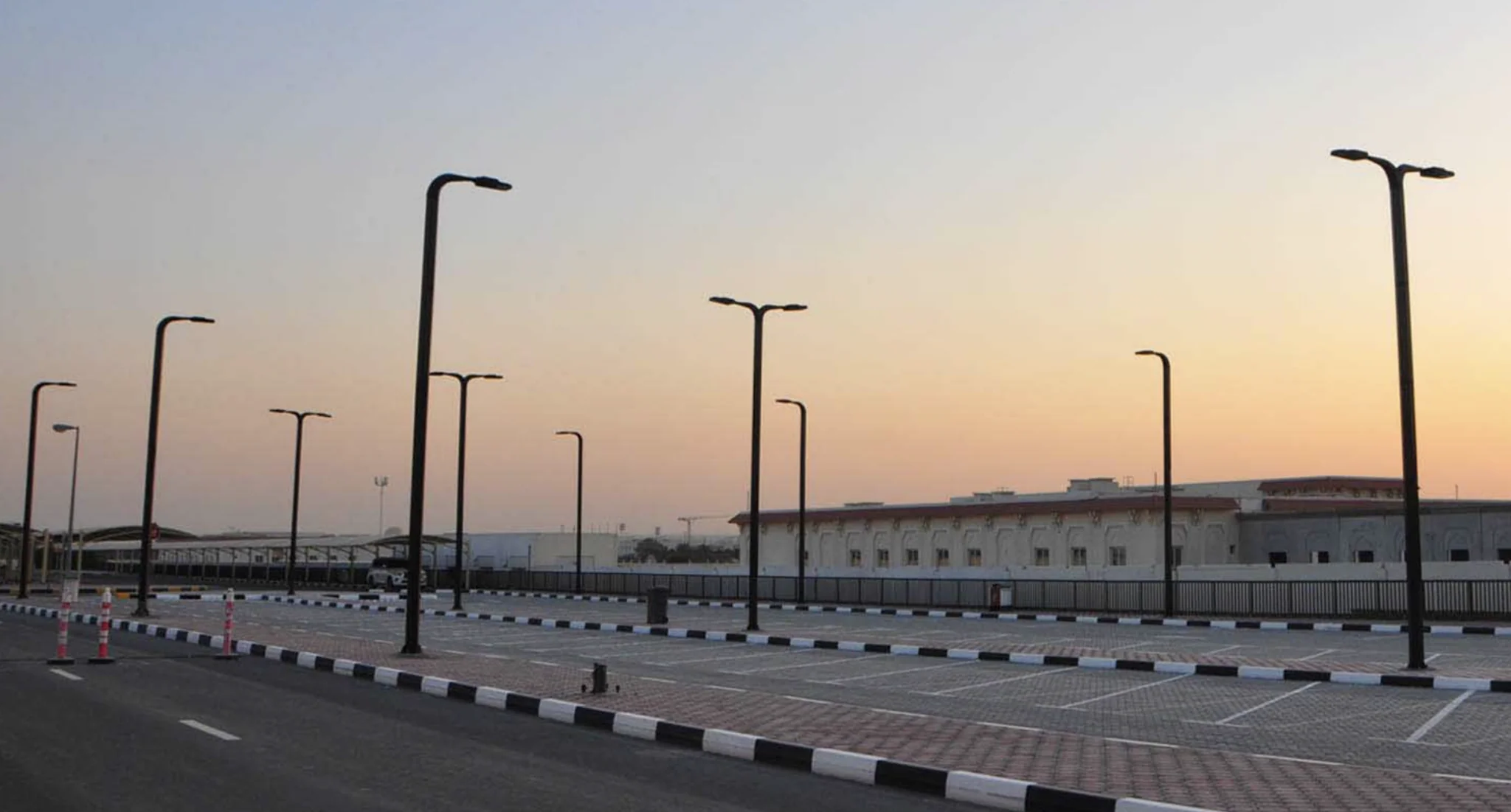 Lampione ad energia solare con pannello verticale a 360° - Image 8