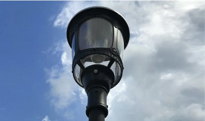 Lampione Solare Stile Antico 3000 Lumen - Image 4